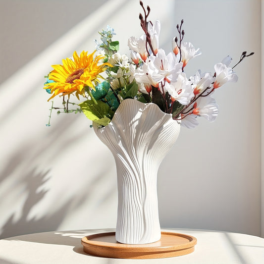 A Contemporary Ceramic Vase Designed for Home Decor, Offered in Two Sizes And Available in Beige And White. Ideal for Office Settings, This Desktop Vase Is Perfect for Both for fresh And Dried Flowers